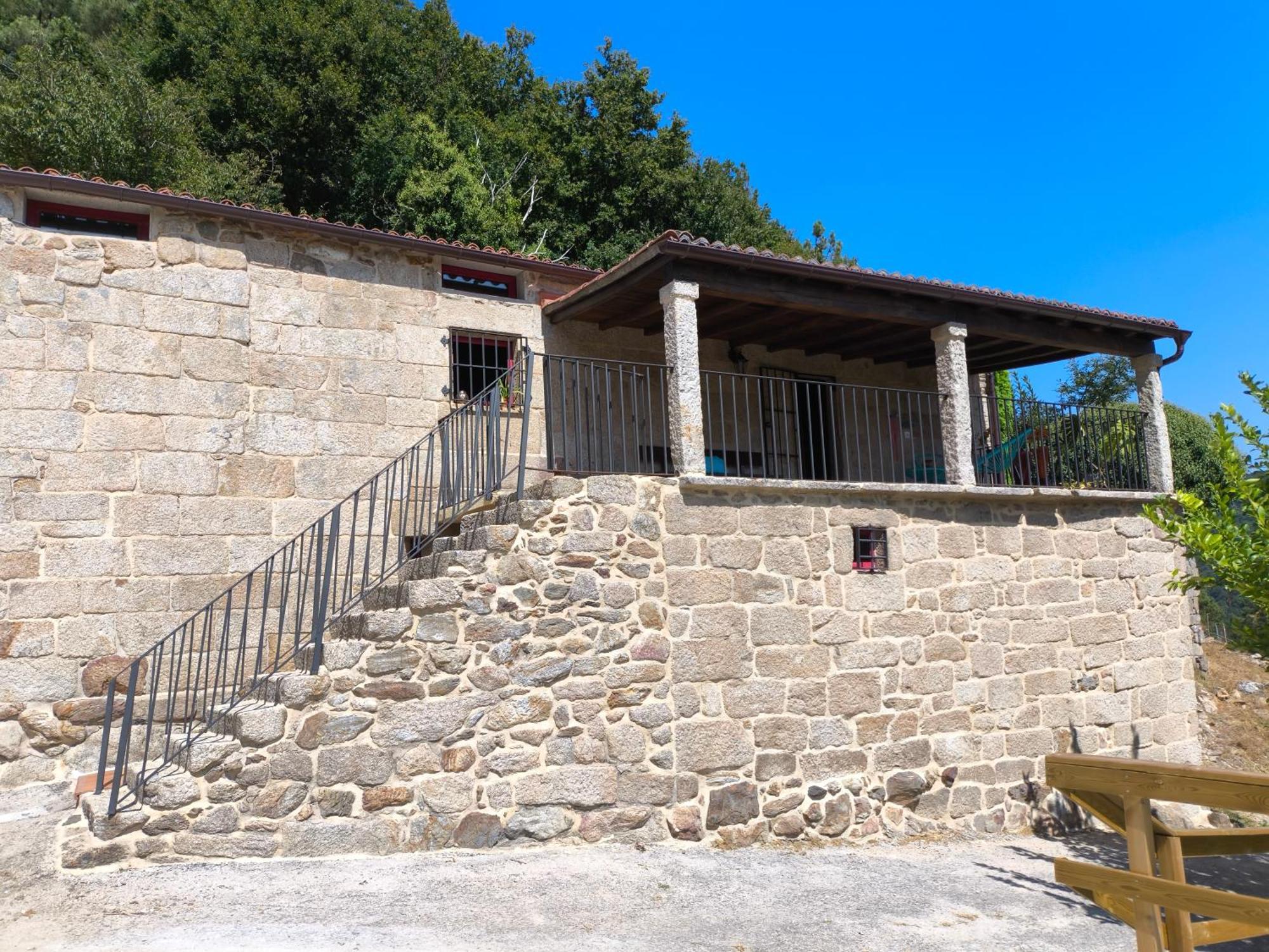Villa Xiravai-Ribeira Sacra Peares Exterior foto