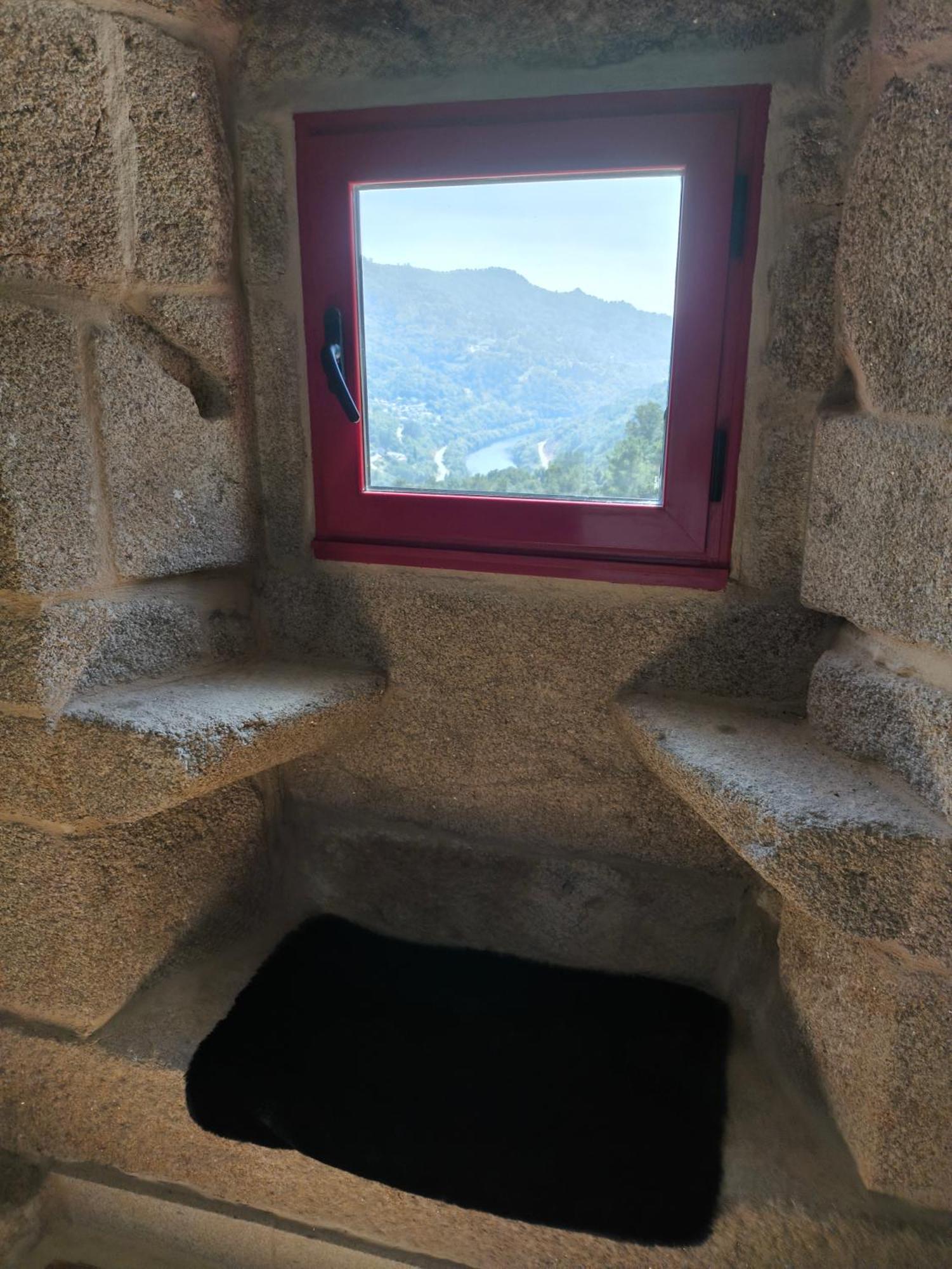 Villa Xiravai-Ribeira Sacra Peares Exterior foto